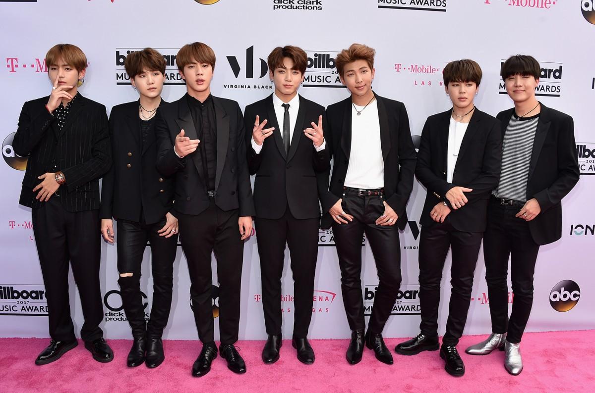 Jangan Dengarkan Haters! Ini 5 Alasan BTS Pantas Sukses di Kancah Internasional